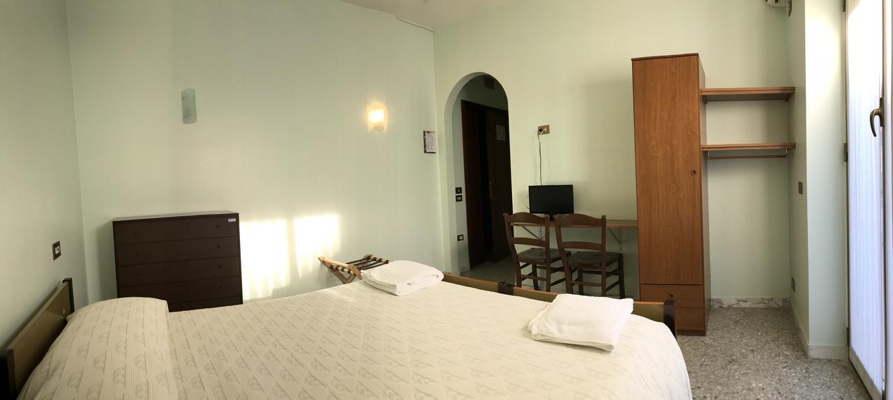 Casa Nostra Signora Hotel Isola Farnese Exterior photo